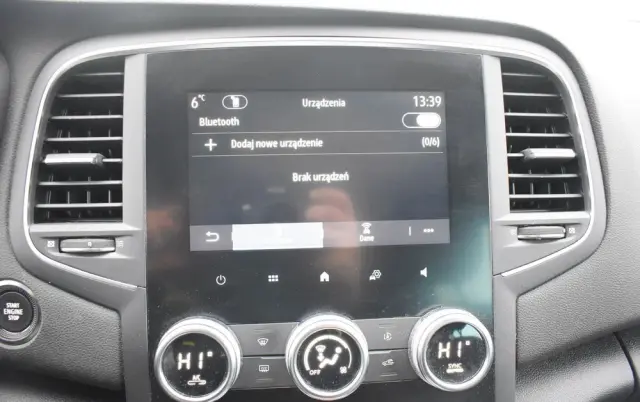 RENAULT Megane Ver-1-5-blue-dci-intens