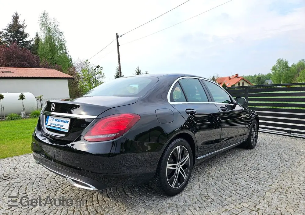 MERCEDES-BENZ Klasa C 160 Business Edition 9G-TRONIC