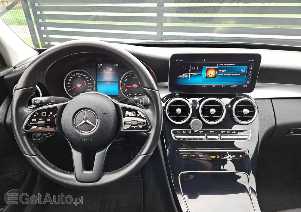 MERCEDES-BENZ Klasa C 160 Business Edition 9G-TRONIC