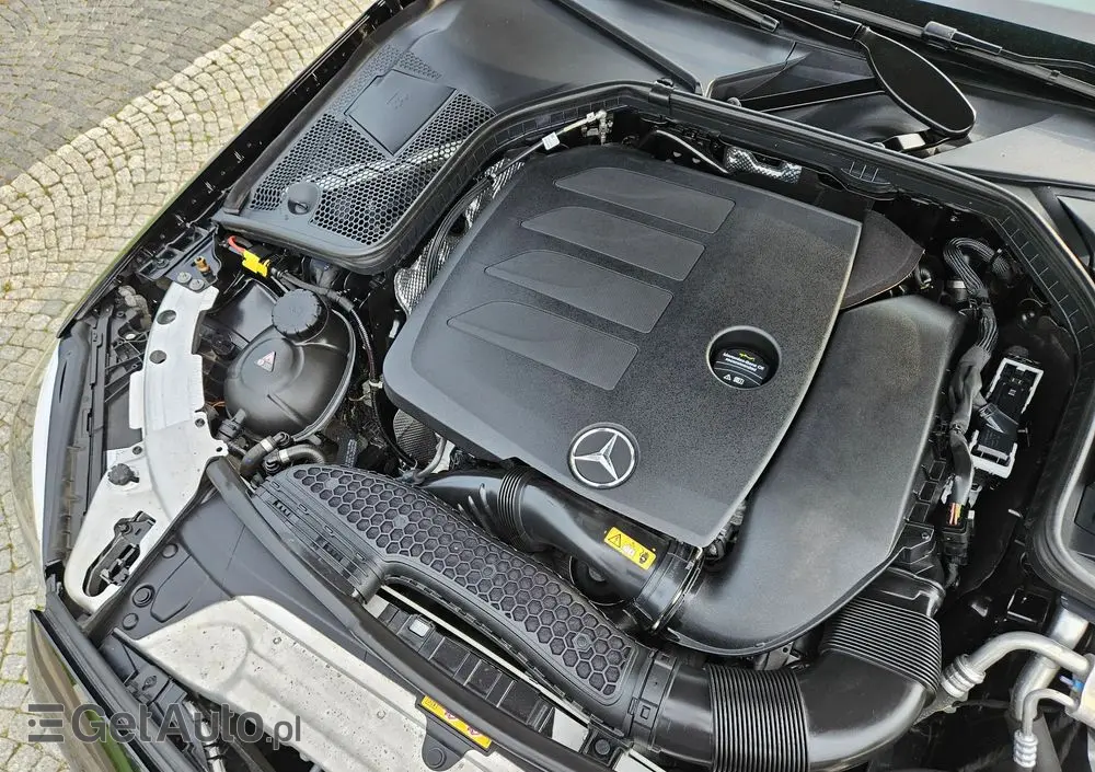 MERCEDES-BENZ Klasa C 160 Business Edition 9G-TRONIC