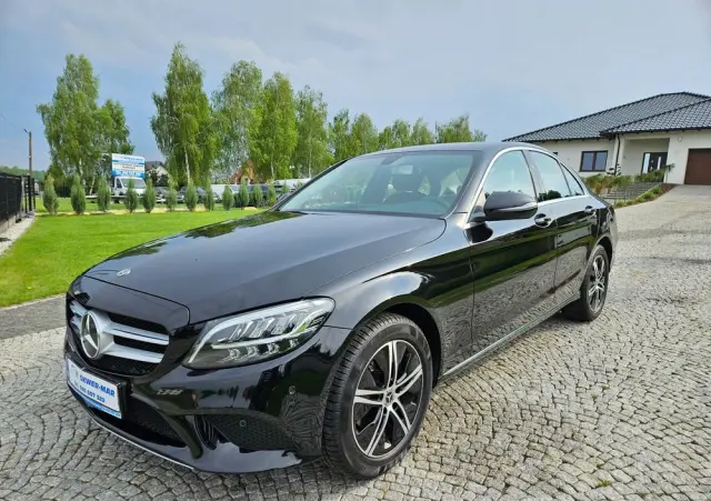MERCEDES-BENZ Klasa C 160 Business Edition 9G-TRONIC