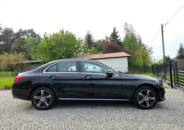 MERCEDES-BENZ Klasa C 160 Business Edition 9G-TRONIC