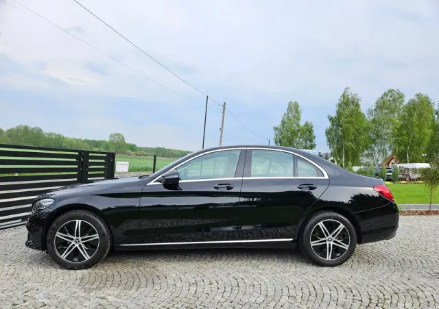 MERCEDES-BENZ Klasa C 160 Business Edition 9G-TRONIC