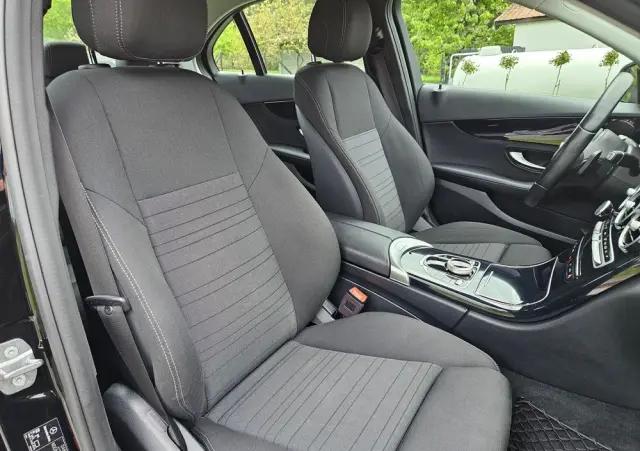 MERCEDES-BENZ Klasa C 160 Business Edition 9G-TRONIC