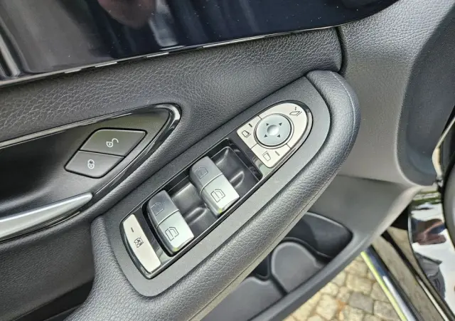 MERCEDES-BENZ Klasa C 160 Business Edition 9G-TRONIC