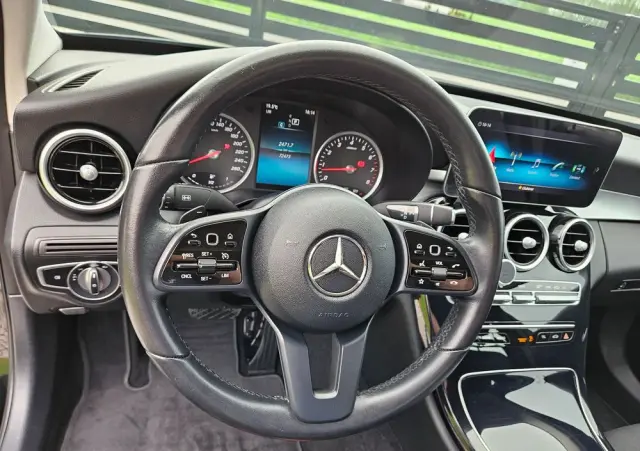 MERCEDES-BENZ Klasa C 160 Business Edition 9G-TRONIC