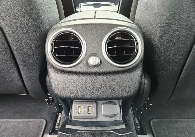 MERCEDES-BENZ Klasa C 160 Business Edition 9G-TRONIC