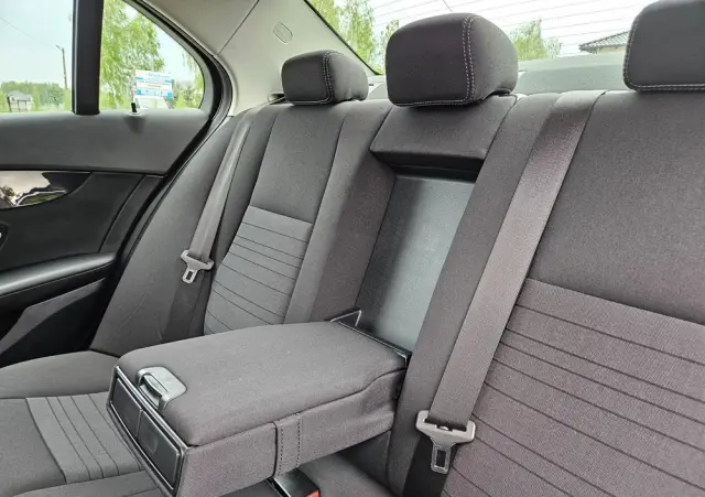 MERCEDES-BENZ Klasa C 160 Business Edition 9G-TRONIC