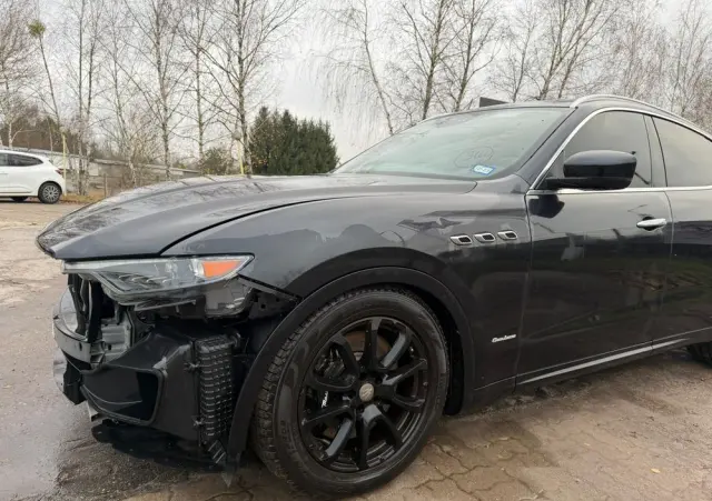 MASERATI Levante S Q4 GranLusso