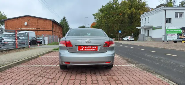 TOYOTA Avensis 
