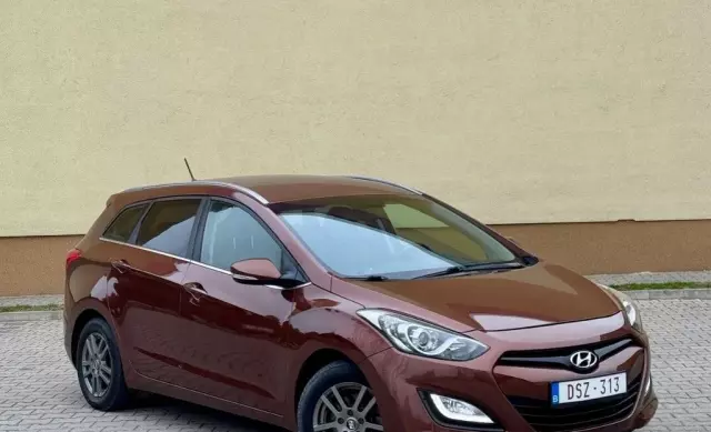 HYUNDAI I30 