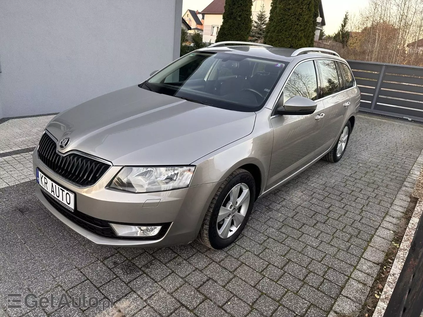 SKODA Octavia 