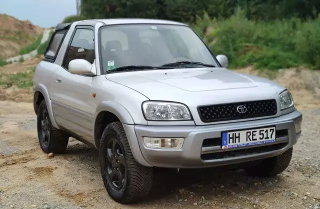 TOYOTA RAV4 