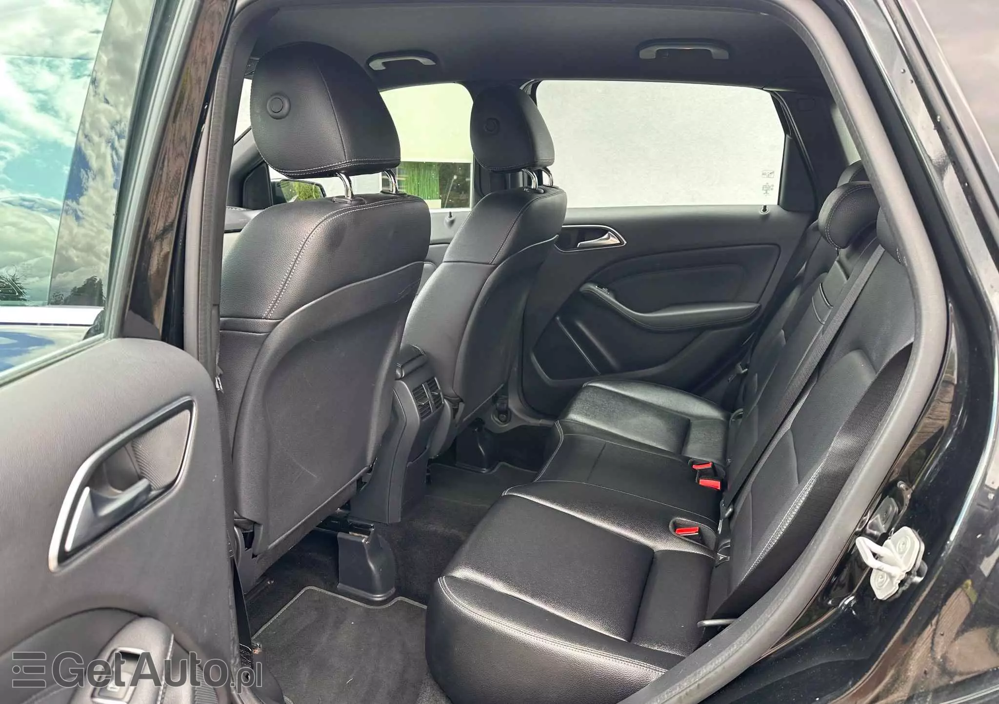 MERCEDES-BENZ Klasa B 180 AMG Line