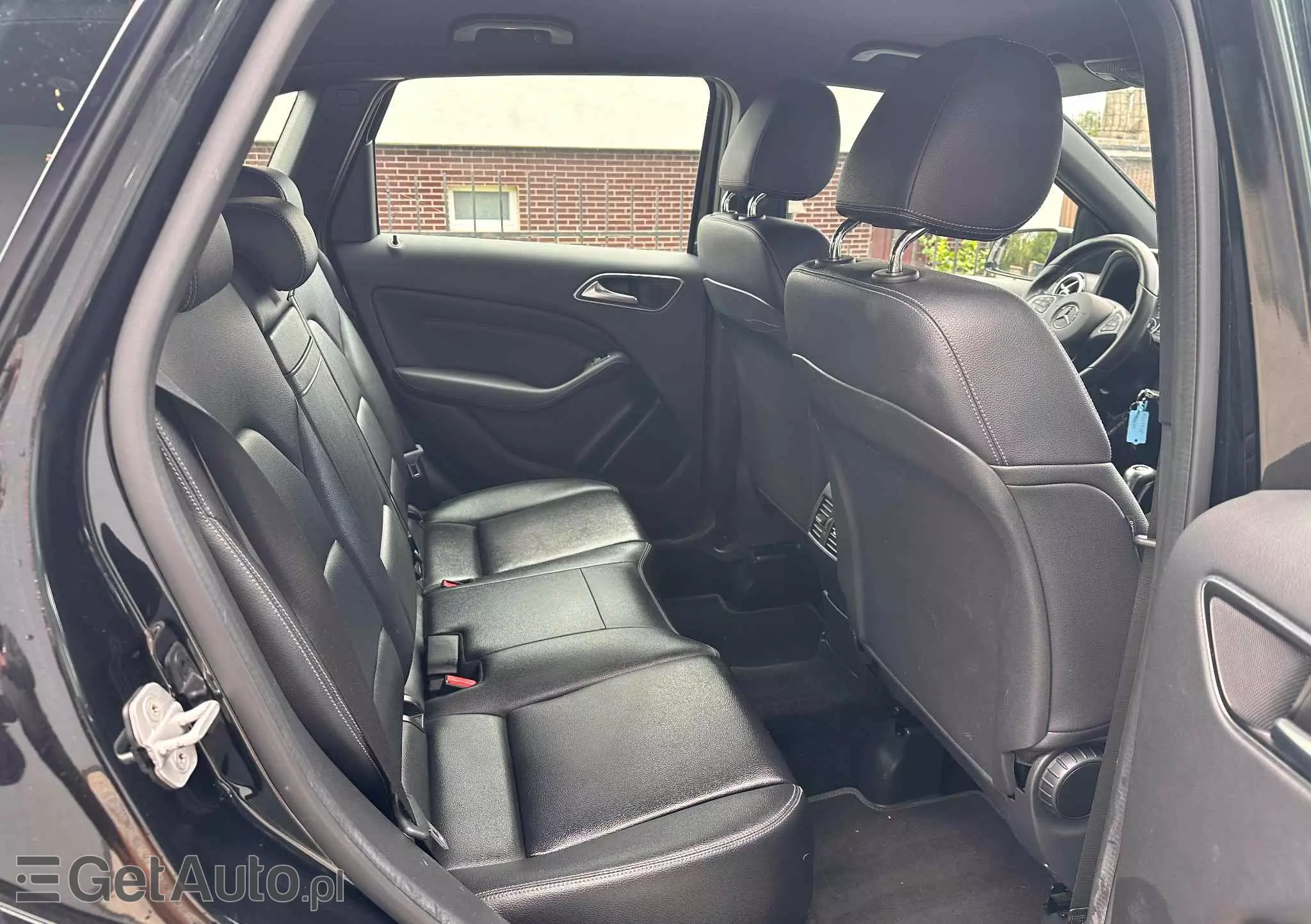 MERCEDES-BENZ Klasa B 180 AMG Line