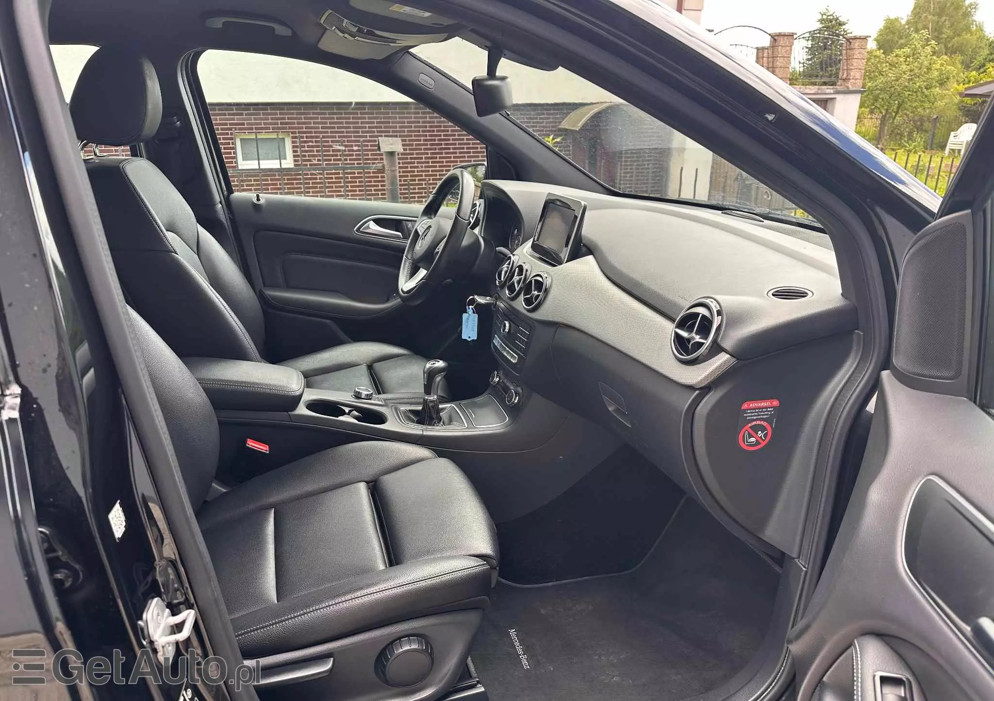 MERCEDES-BENZ Klasa B 180 AMG Line