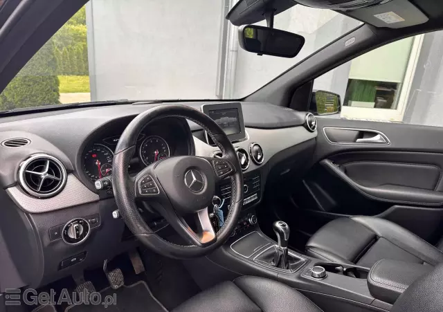 MERCEDES-BENZ Klasa B 180 AMG Line