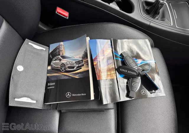 MERCEDES-BENZ Klasa B 180 AMG Line