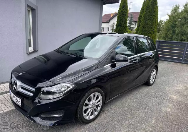 MERCEDES-BENZ Klasa B 180 AMG Line