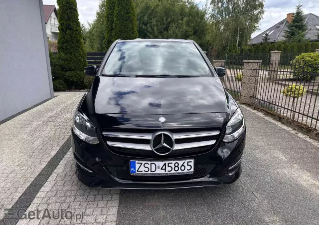 MERCEDES-BENZ Klasa B 180 AMG Line
