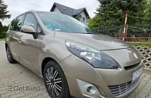 RENAULT Grand Scenic 