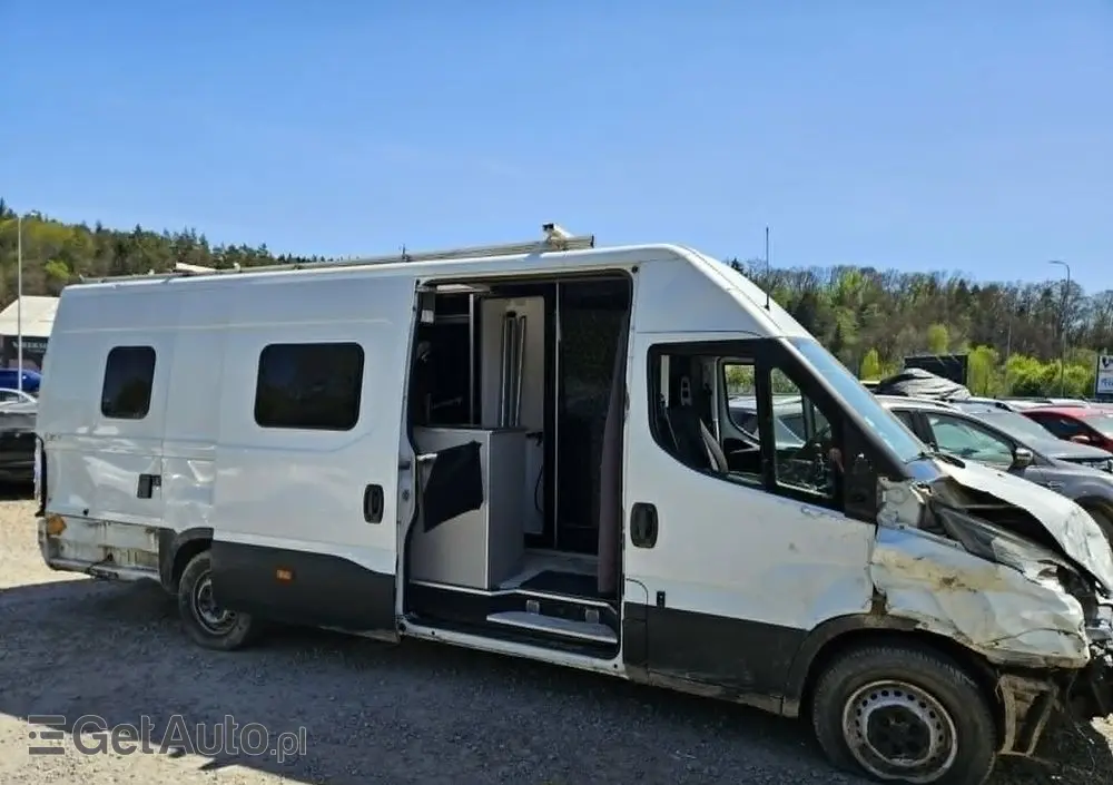 IVECO DAILY  2.3 DIESEL  2017 ROK  KAMPER 