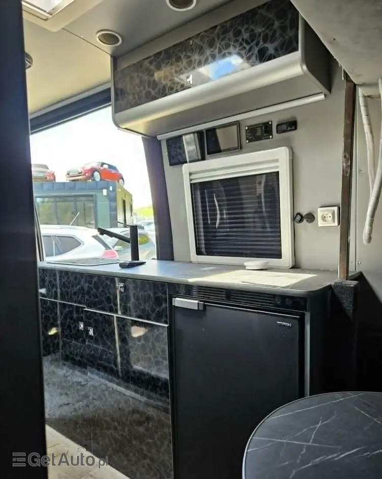 IVECO DAILY  2.3 DIESEL  2017 ROK  KAMPER 
