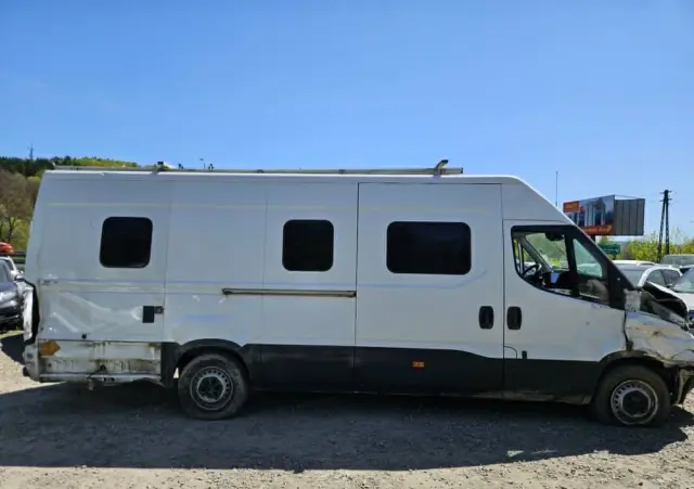 IVECO DAILY  2.3 DIESEL  2017 ROK  KAMPER 