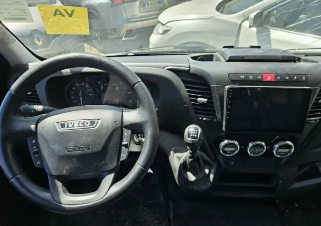 IVECO DAILY  2.3 DIESEL  2017 ROK  KAMPER 