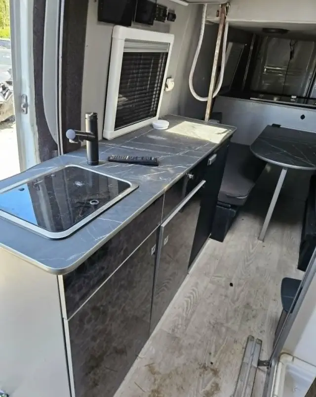 IVECO DAILY  2.3 DIESEL  2017 ROK  KAMPER 