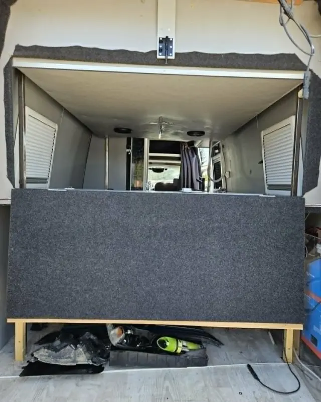 IVECO DAILY  2.3 DIESEL  2017 ROK  KAMPER 