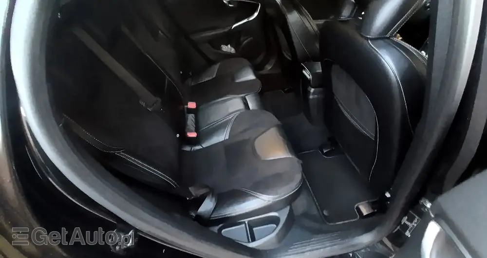 VOLVO V40 Ver-d2-r--design