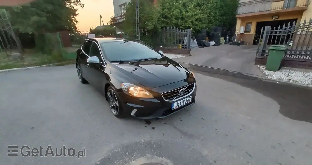 VOLVO V40 Ver-d2-r--design