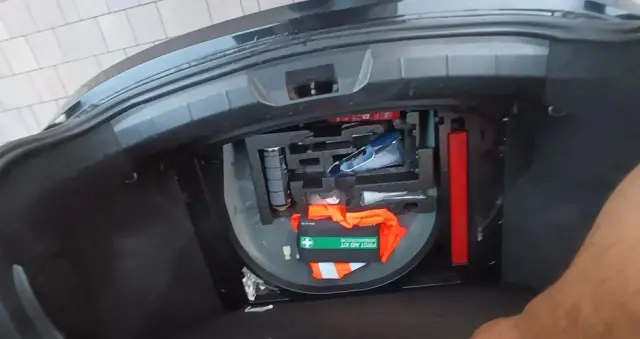 VOLVO V40 Ver-d2-r--design