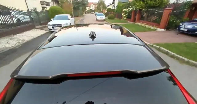 VOLVO V40 Ver-d2-r--design