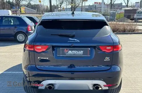 JAGUAR F-Pace 