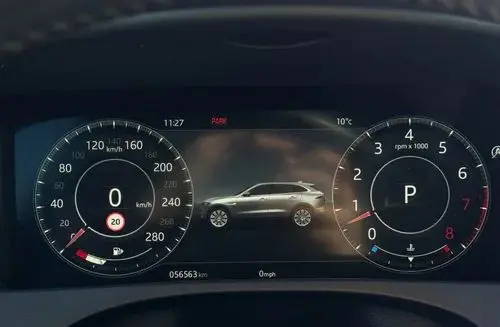 JAGUAR F-Pace 