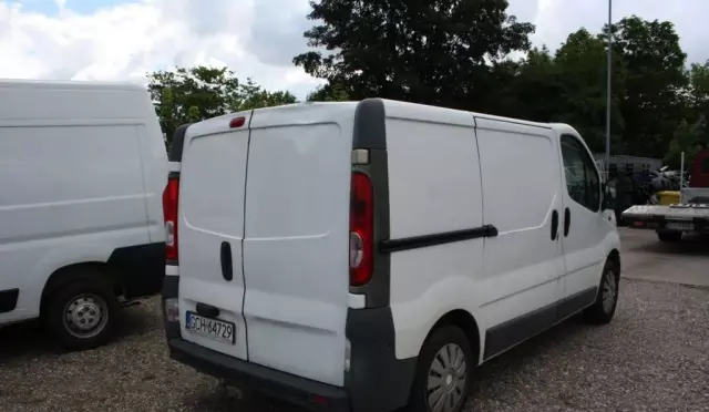 OPEL Vivaro 