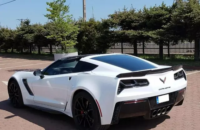 CHEVROLET Corvette 