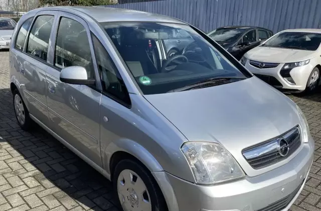 OPEL Meriva 