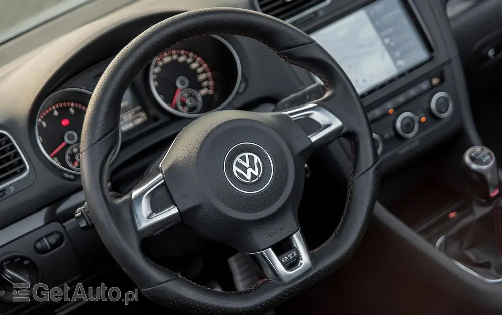 VOLKSWAGEN Golf Cabrio GTI