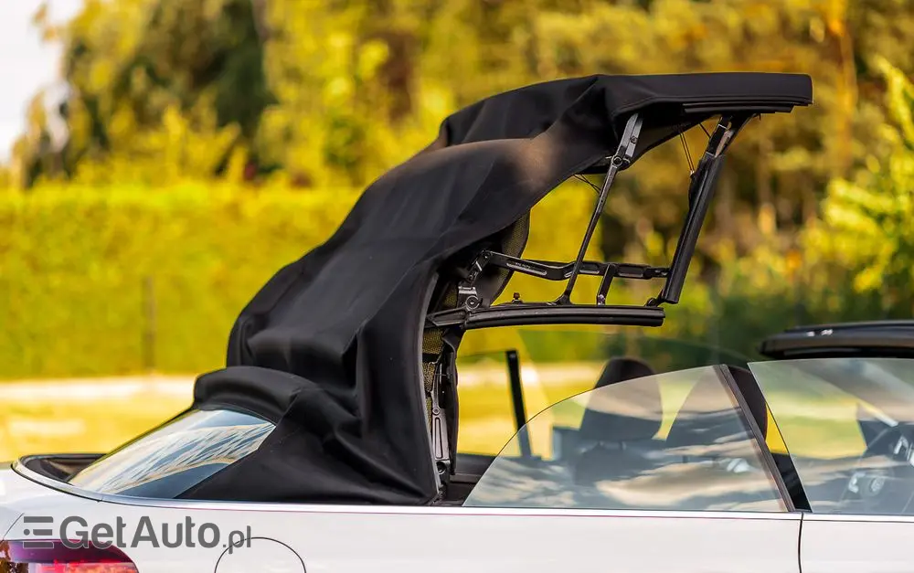 VOLKSWAGEN Golf Cabrio GTI
