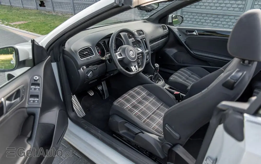 VOLKSWAGEN Golf Cabrio GTI