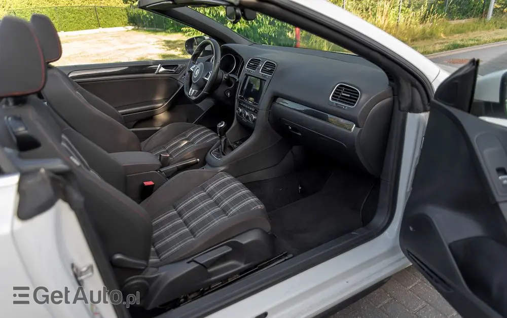 VOLKSWAGEN Golf Cabrio GTI