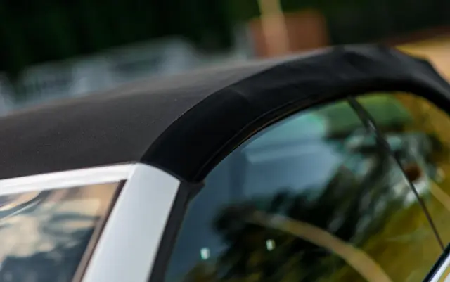 VOLKSWAGEN Golf Cabrio GTI