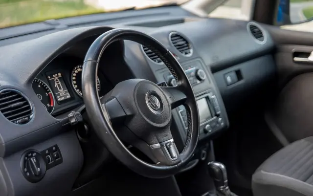 VOLKSWAGEN Golf Cabrio GTI