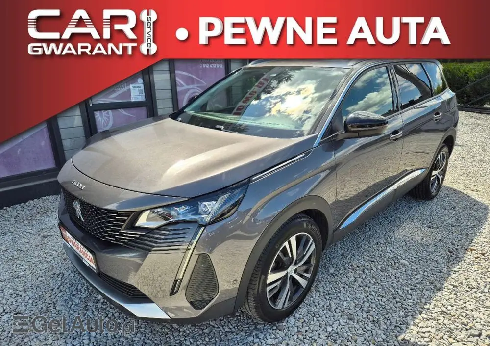 PEUGEOT 5008 