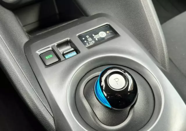 NISSAN Leaf 40kWh Visia