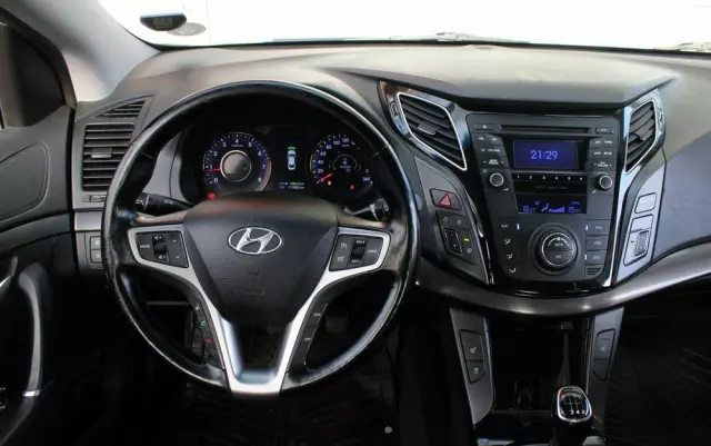 HYUNDAI I40 I40cw 2.0 Premium