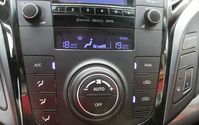 HYUNDAI I40 I40cw 2.0 Premium